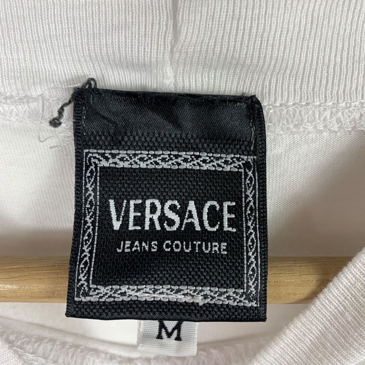 Versace × Vintage Vintage VERSACE JEANS Couture big spellout logo tee Size US M / EU 48-50 / 2 - 3 Thumbnail