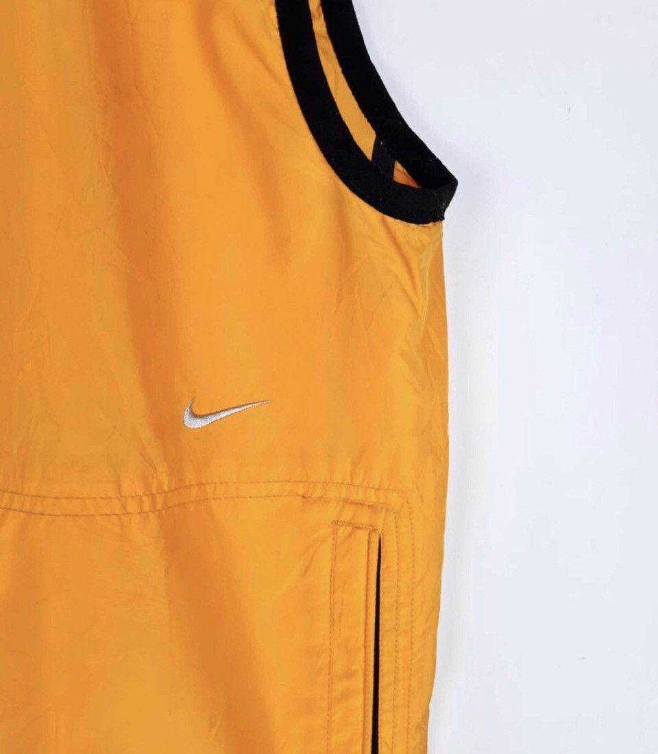 Nike × Vintage Vintage 2000s nike vest slim fit cool style Size US S / EU 44-46 / 1 - 5 Thumbnail