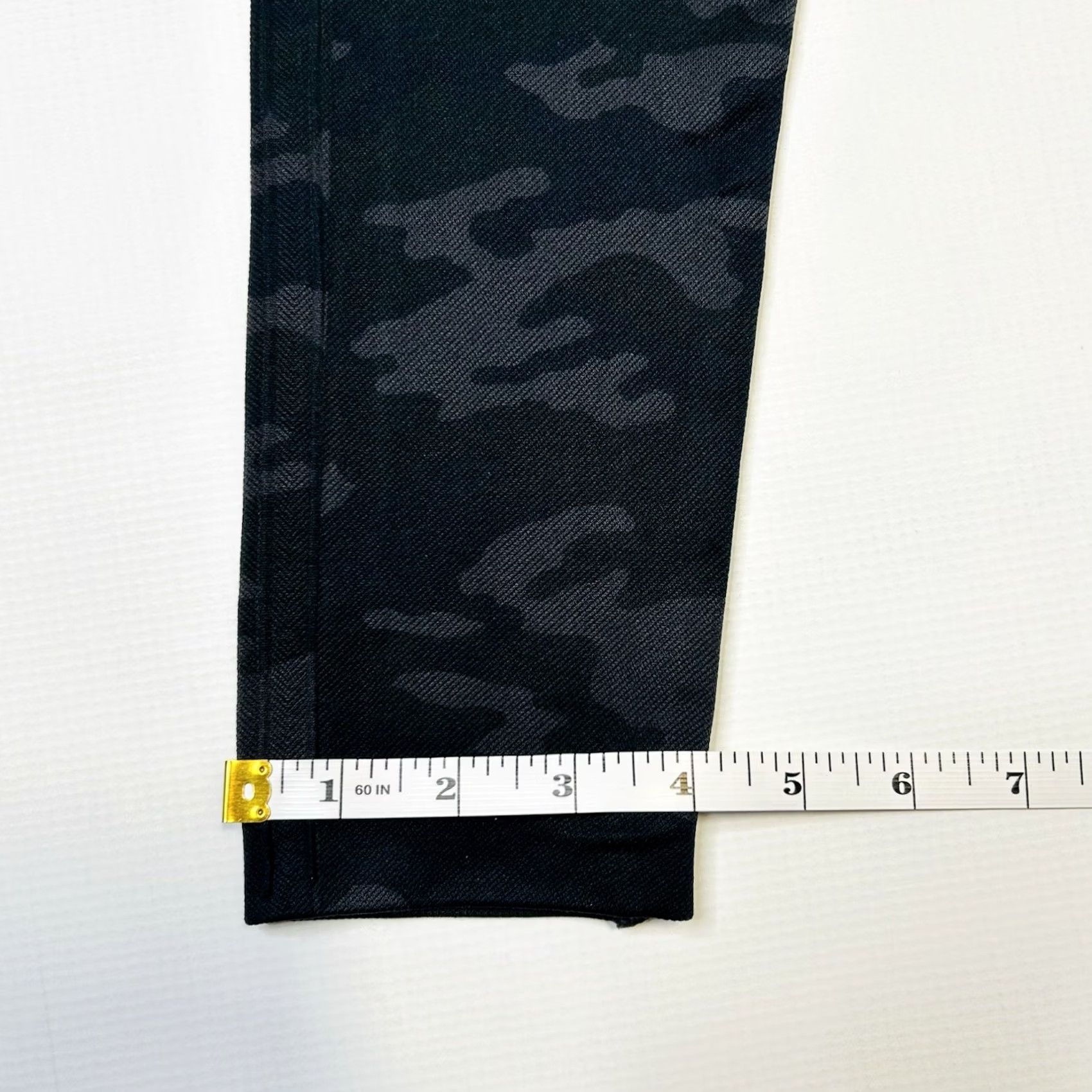 Spanx Spanx Womens Look At Me Now Seamless Camo Leggings Black Size Small Size 28" / US 6 / IT 42 - 7 Thumbnail