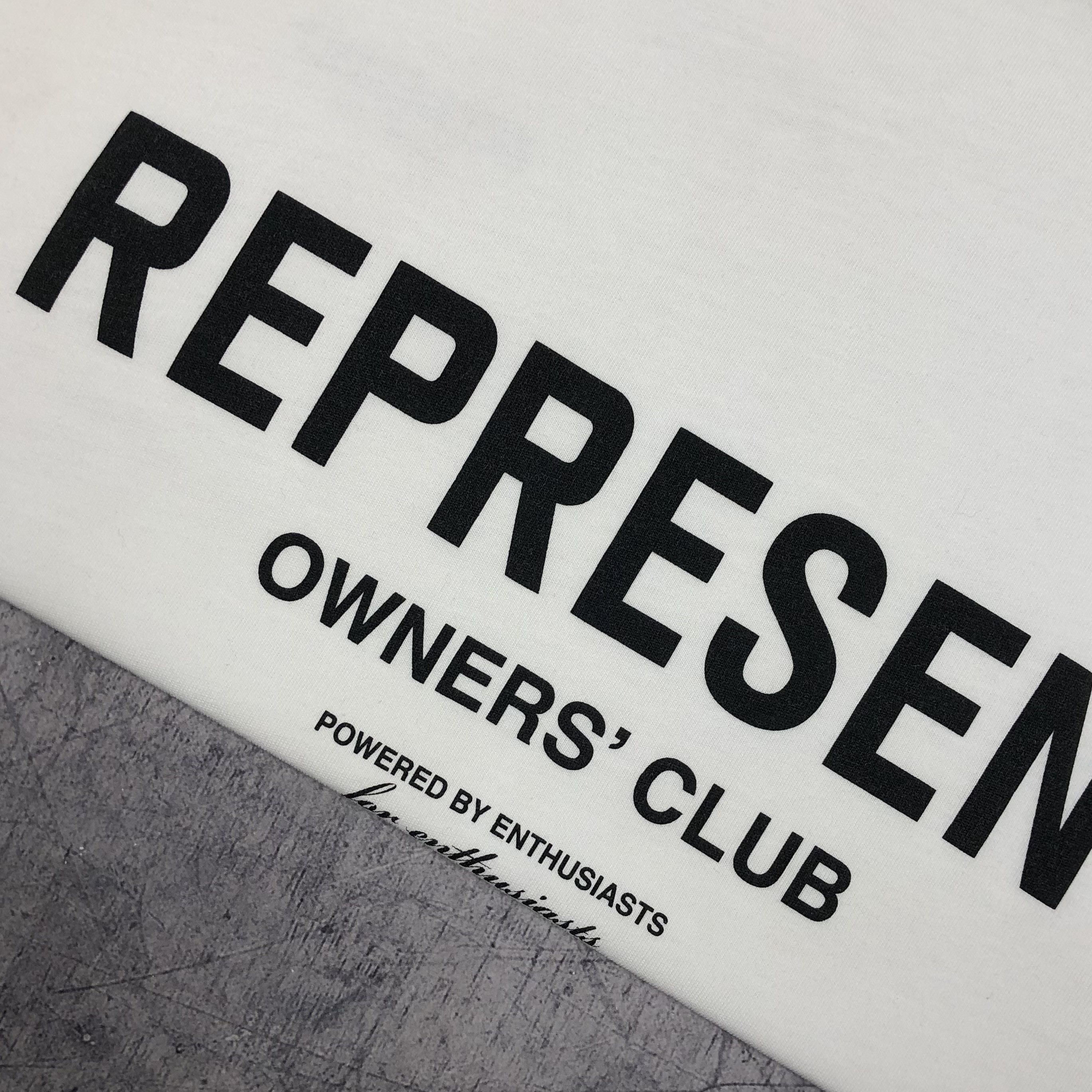 Represent Clo. Represent Clo. Owners Club Tee Size US S / EU 44-46 / 1 - 3 Thumbnail