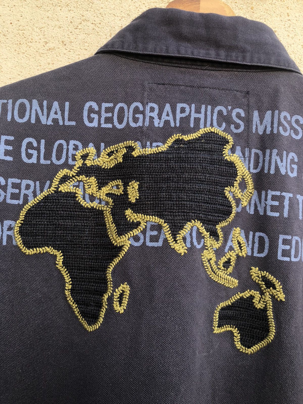Vintage 2010 National Geographic Society Polo-Tee Size US L / EU 52-54 / 3 - 8 Thumbnail