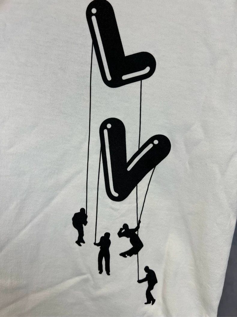 Louis Vuitton Louis Vuitton Paratrooper LOGO Short Sleeve Size US XS / EU 42 / 0 - 3 Thumbnail