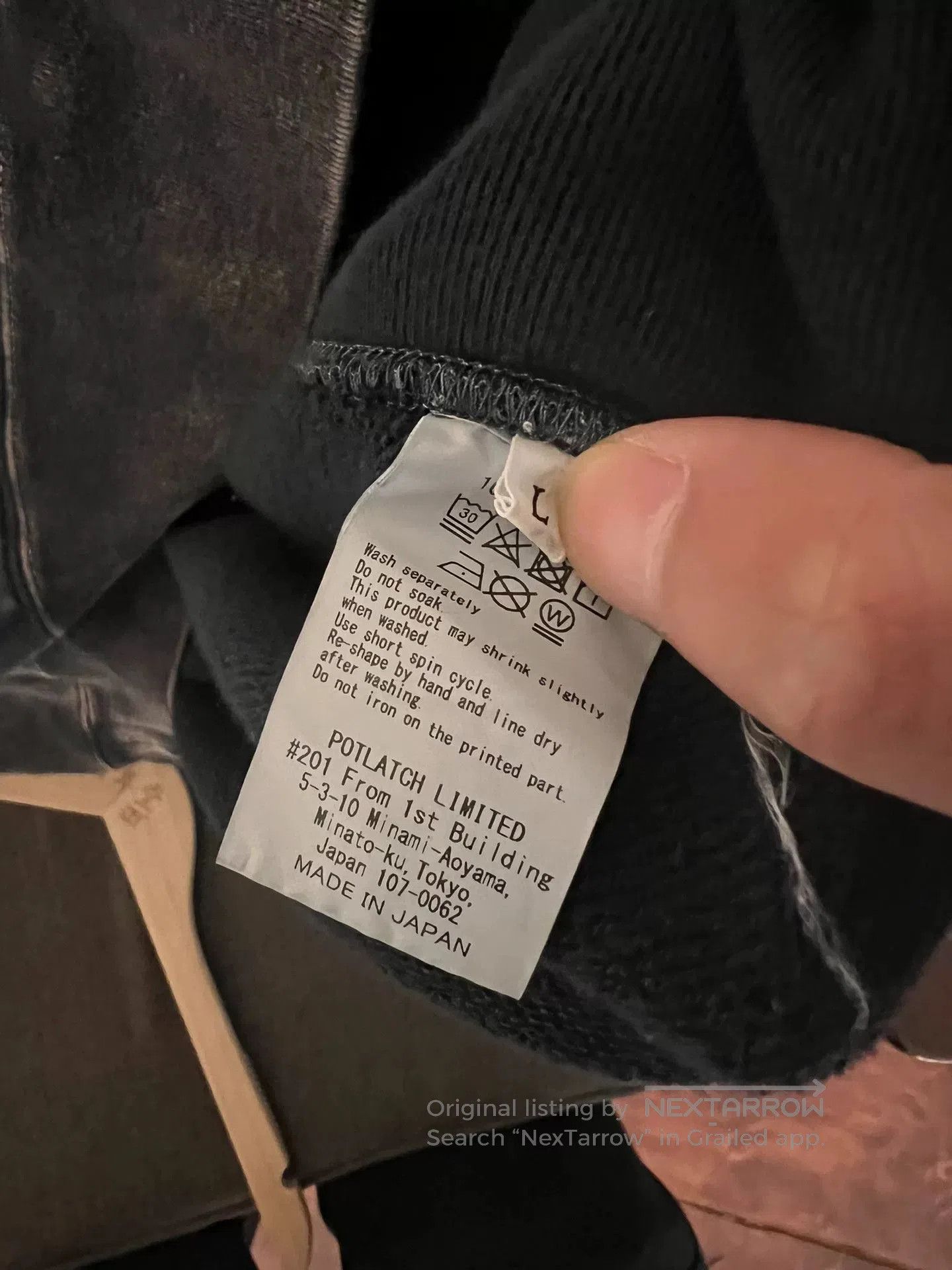 Cav Empt vintage Cav Empt graphic hoodie in black. Size US L / EU 52-54 / 3 - 5 Thumbnail