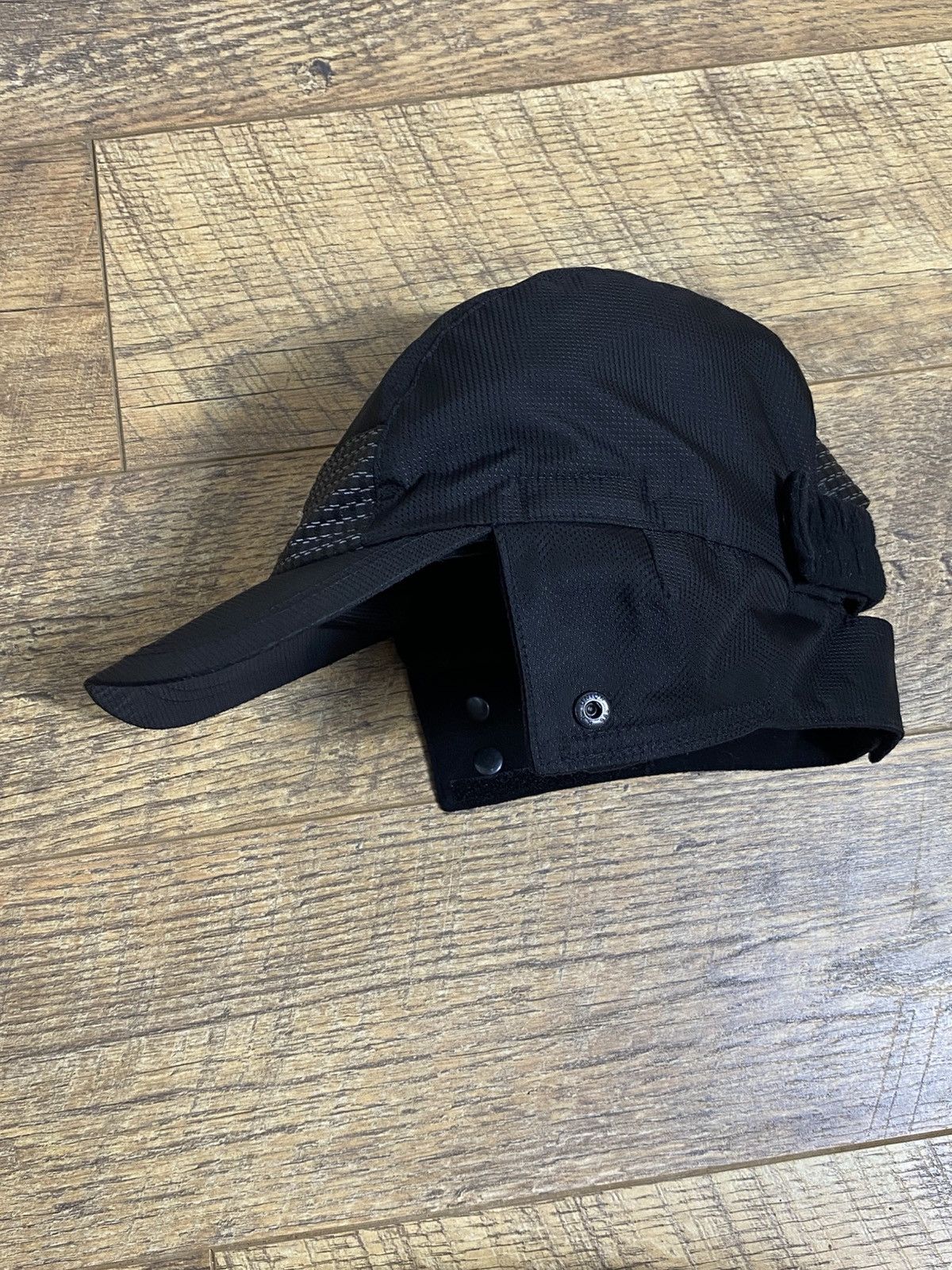 BMW Rare BMW Motorsport Fleece Trapper Cap Ear Flaps Gorpcore Size ONE SIZE - 4 Thumbnail