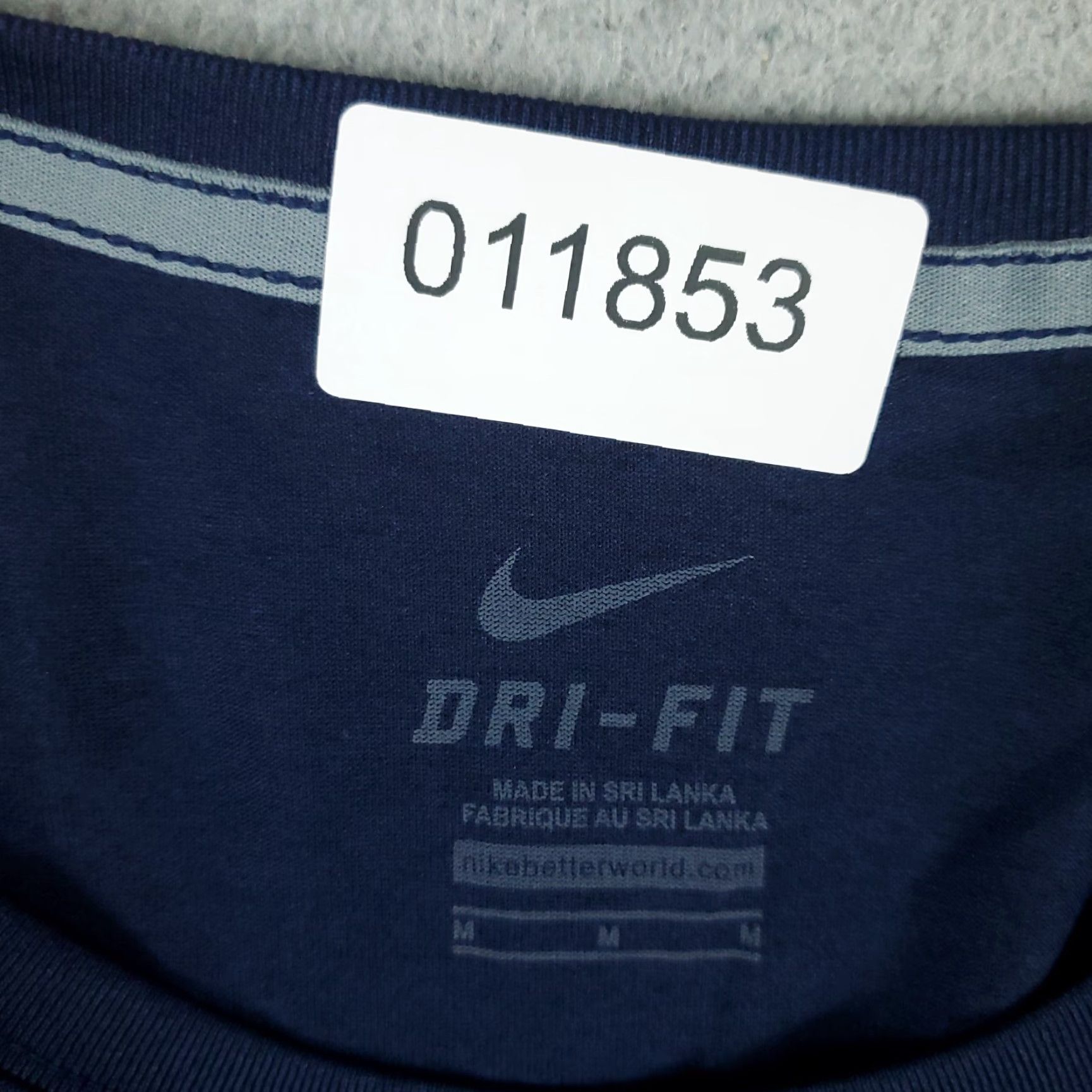 Nike Nike Women T-Shirt Long Sleeve Blue Dri-Fit Pride Tribe Activewear XS? Wait. Size M / US 6-8 / IT 42-44 - 8 Thumbnail