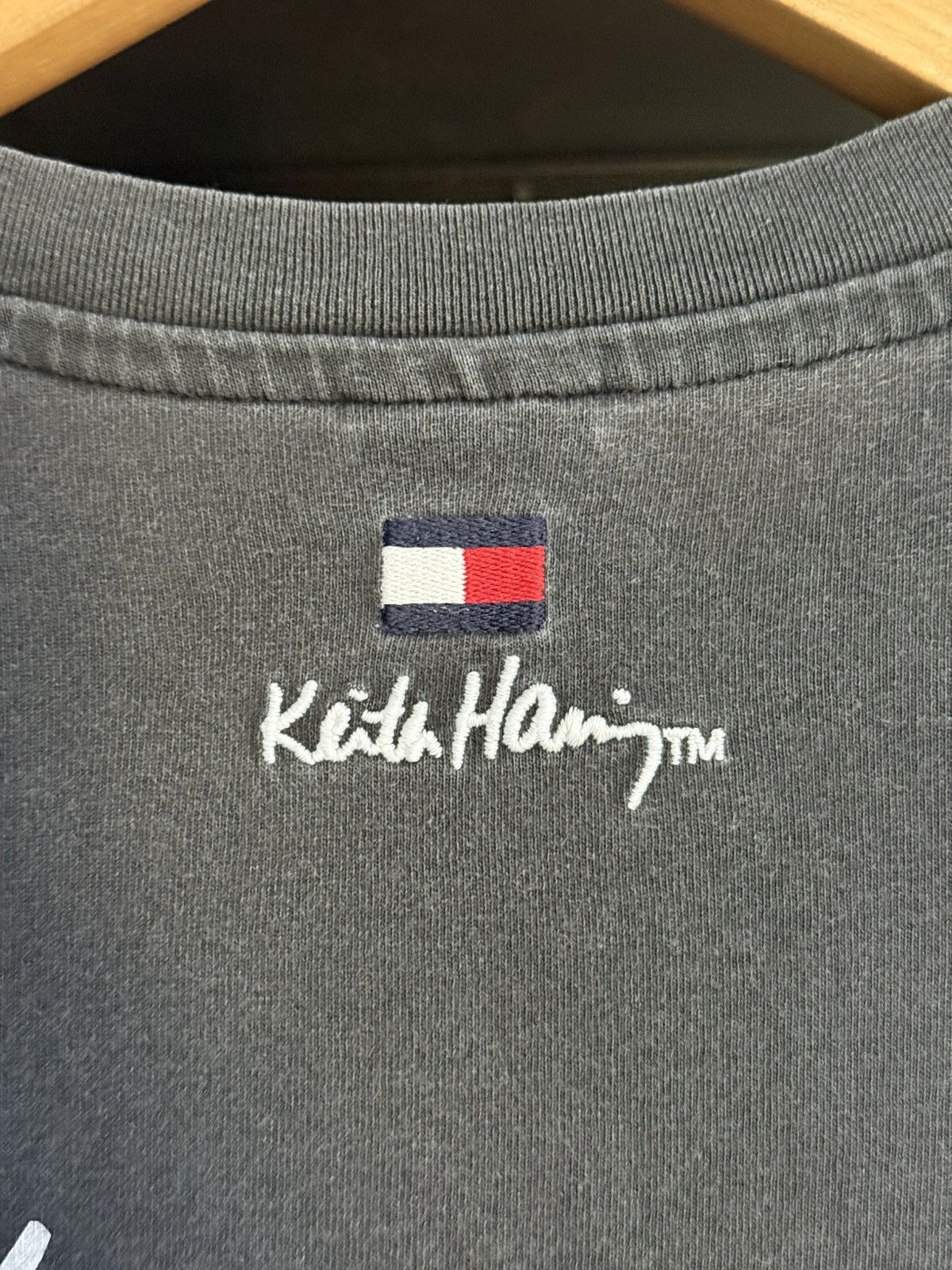 Keith Haring × Tommy Hilfiger Keith Haring X Tommy Jeans Art Faded Tee Size US M / EU 48-50 / 2 - 3 Thumbnail