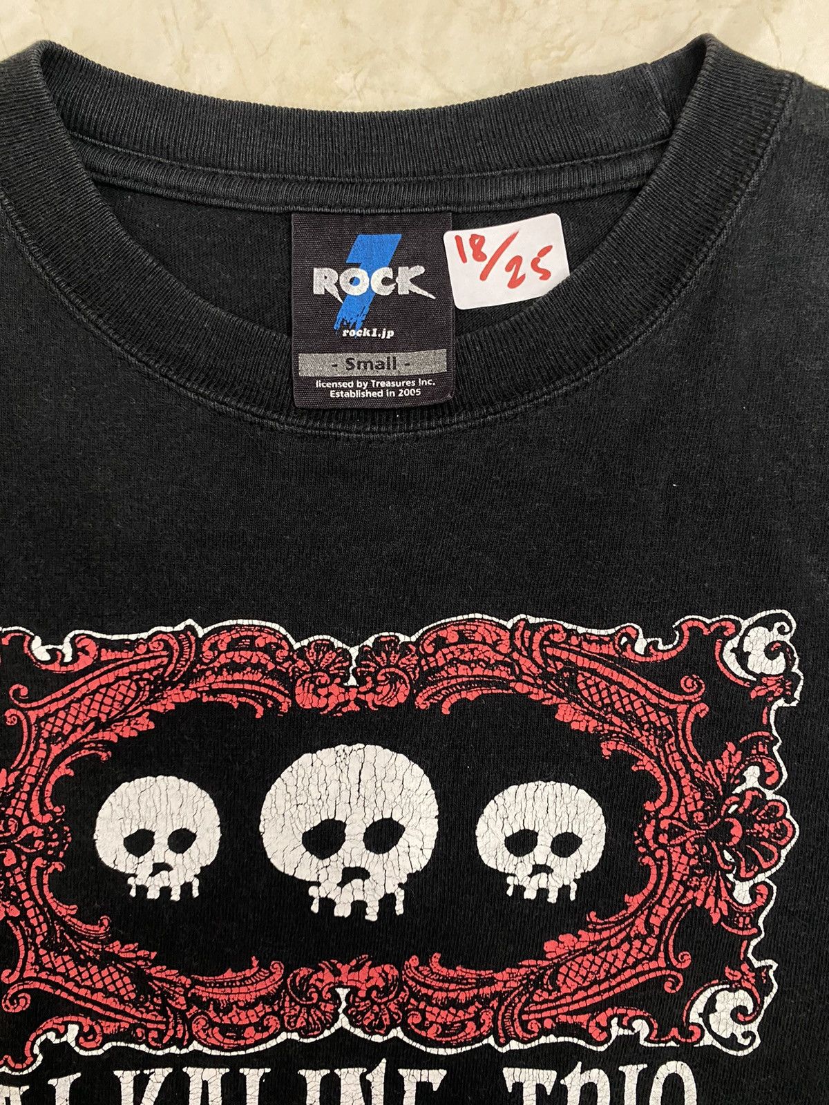 Band Tees 💥VINTAGE ALKALINE TRIO Punk rock band emo tee shirt Size US S / EU 44-46 / 1 - 4 Thumbnail