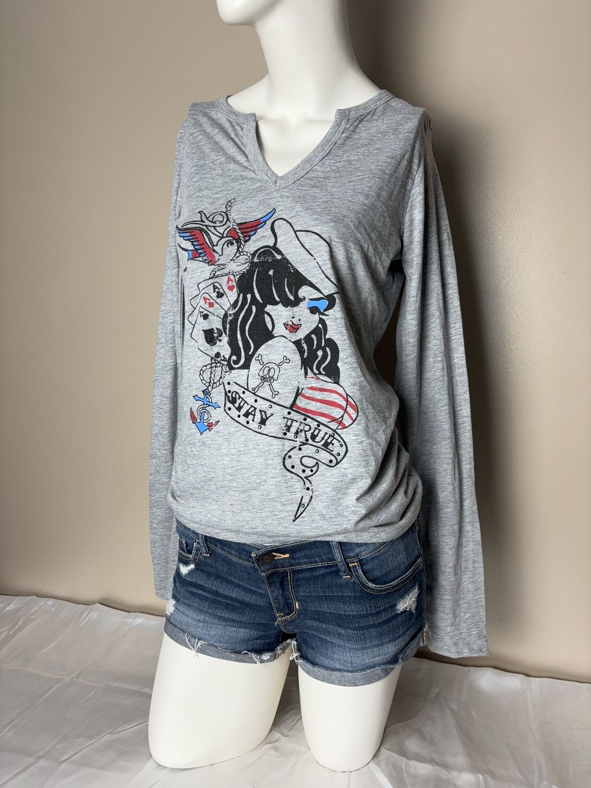 Vintage Vintage Tattoo Printed Girl Woman Long Sleeve T-Shirt Top Size M / US 6-8 / IT 42-44 - 1 Thumbnail
