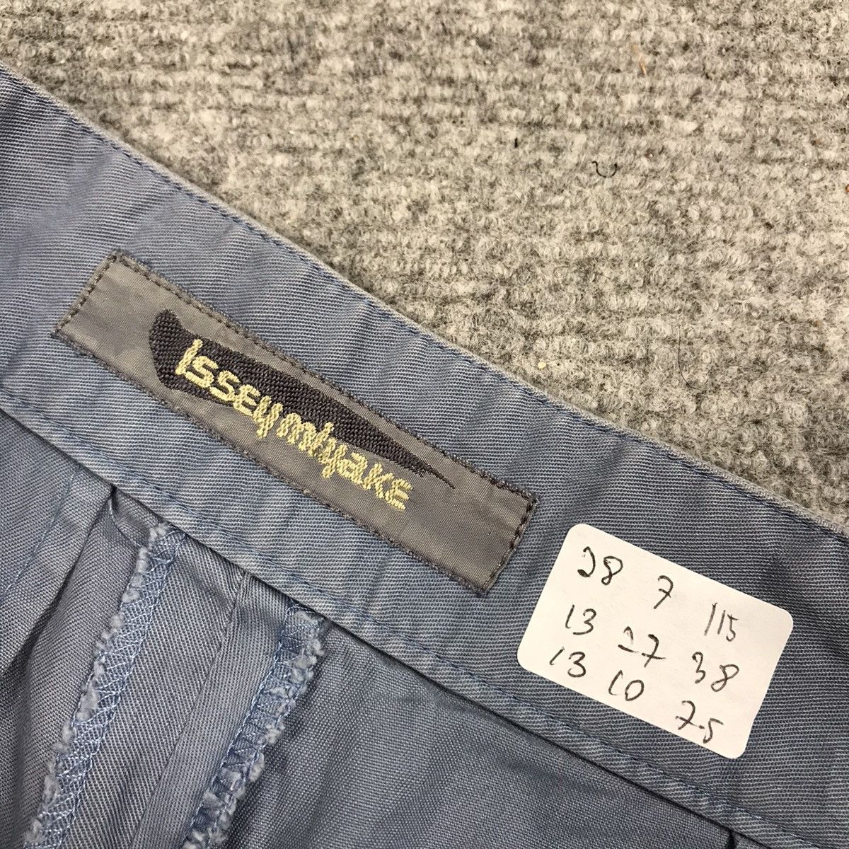 Issey Miyake × Vintage 90s Issey Miyake faded blue gray colour woman pants Size 24" / US 00 / IT 34 - 16 Thumbnail