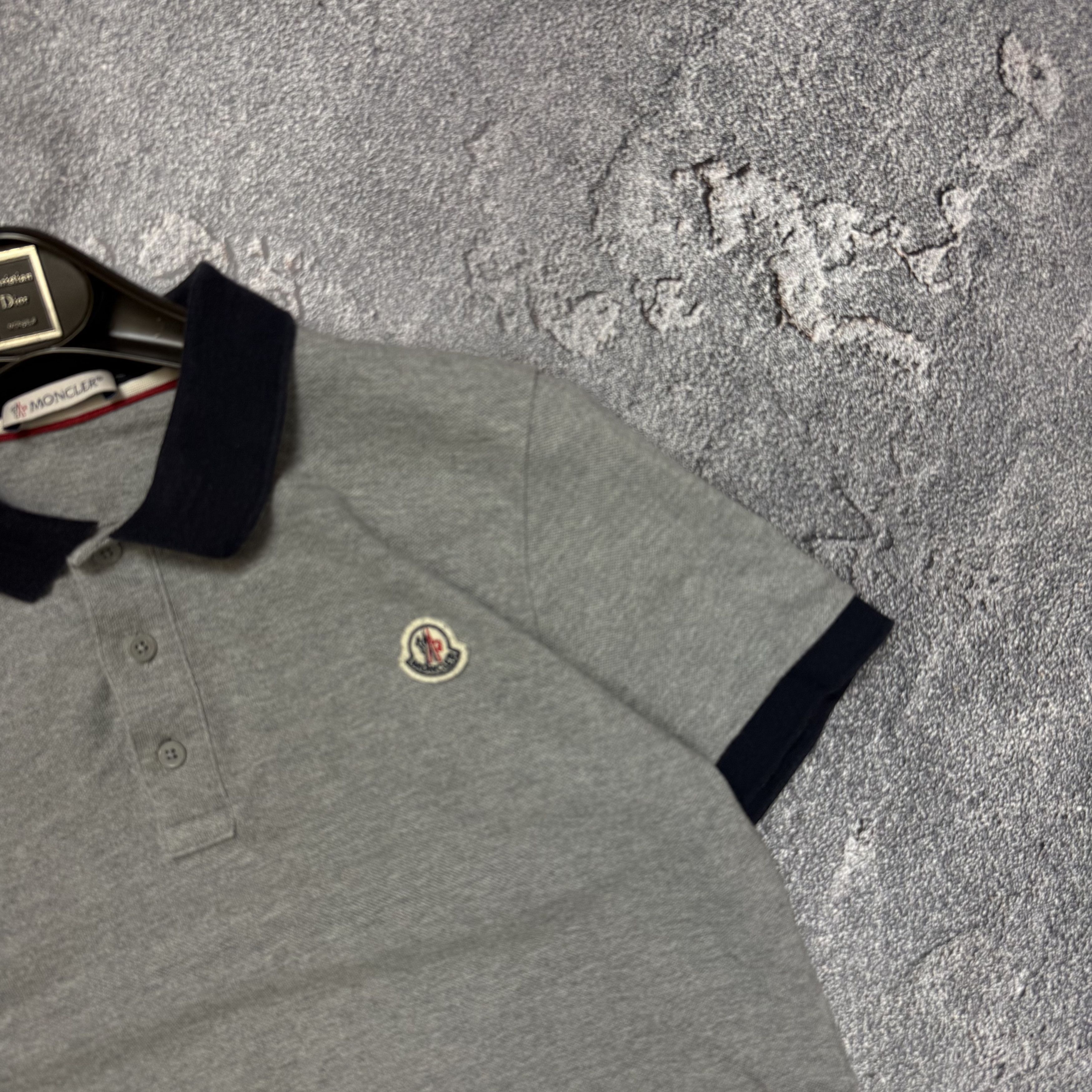 Moncler Vintage Polo Moncler Gray Size XS Size US XS / EU 42 / 0 - 2 Thumbnail