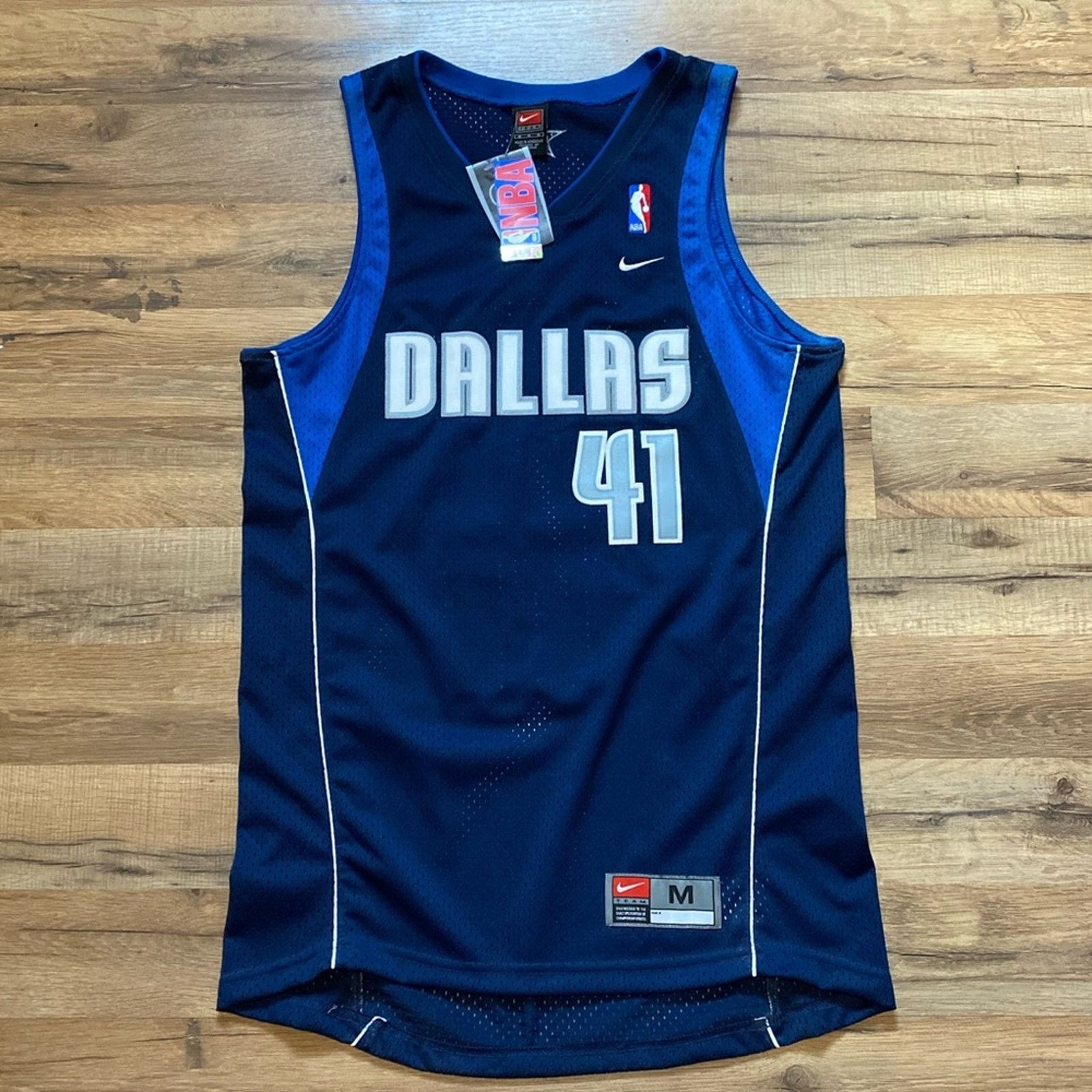 Nike Vintage Dirk Nowitzki Nike Dallas Mavericks Jersey Size US M / EU 48-50 / 2 - 1 Thumbnail