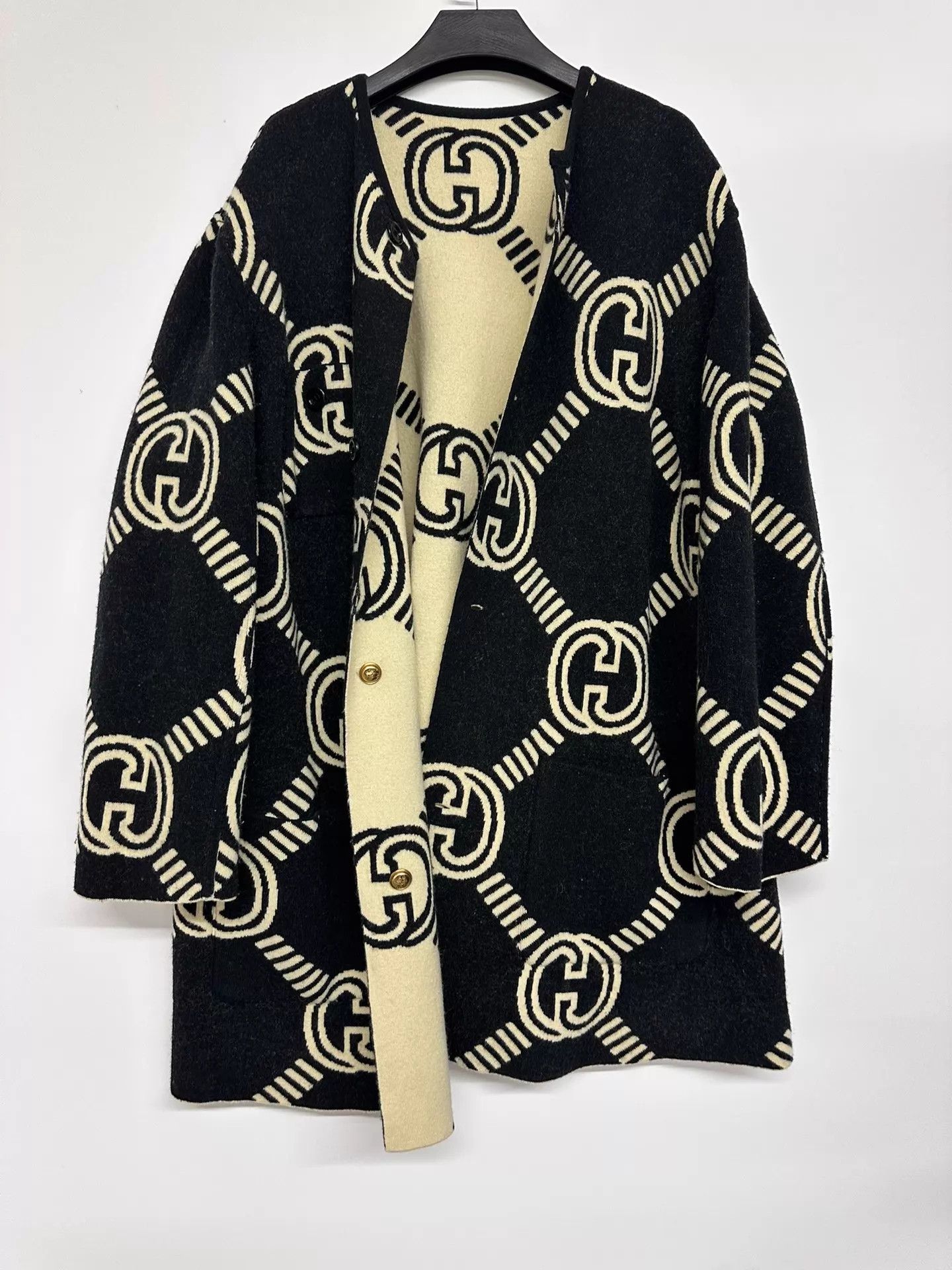 Gucci Gucci All Over Print Reversible M Coat Size M / US 6-8 / IT 42-44 - 3 Thumbnail
