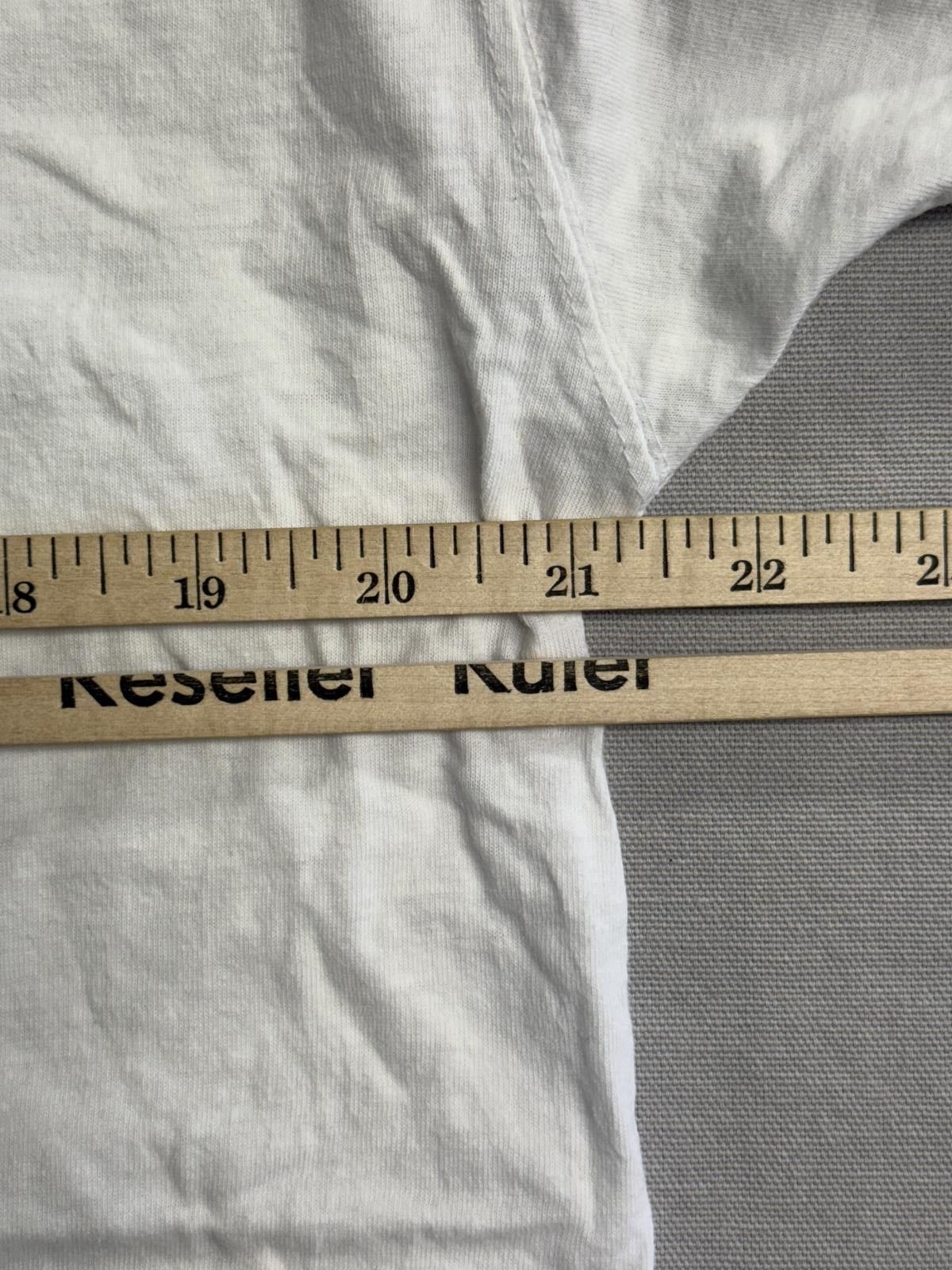 Designer Vintage USO AT&T T-shirt Your Connection Home Middle East L Size US L / EU 52-54 / 3 - 6 Thumbnail