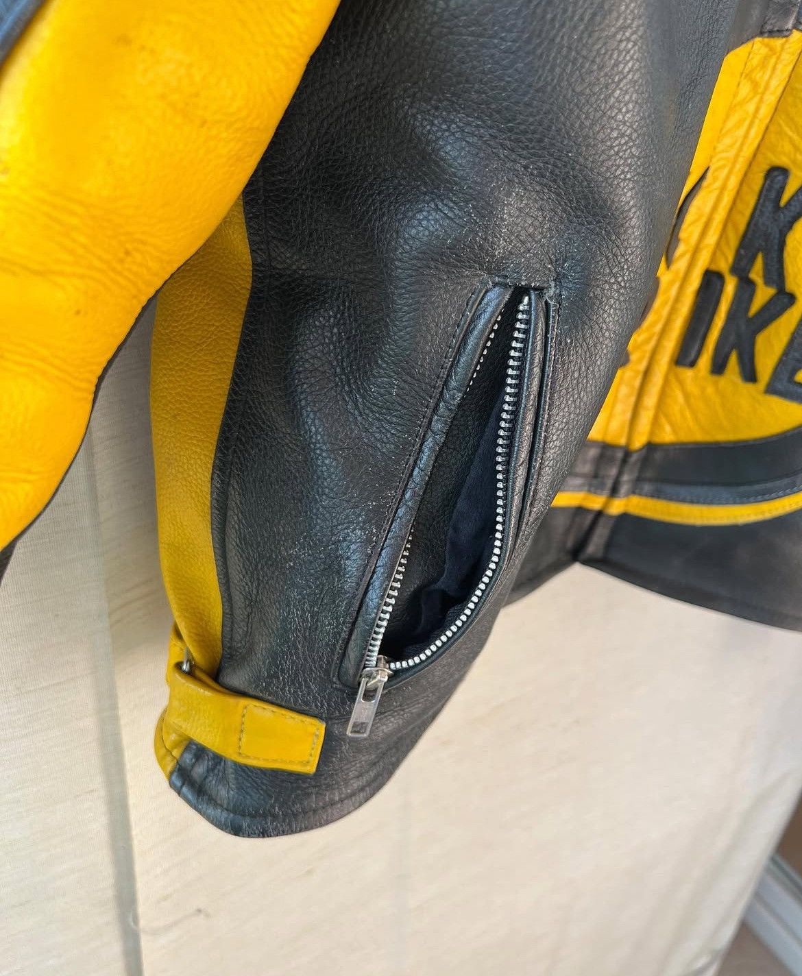 Genuine Leather × Marlboro ultra rare lucky strike marlboro ferrari usa america motors Size US L / EU 52-54 / 3 - 12 Thumbnail