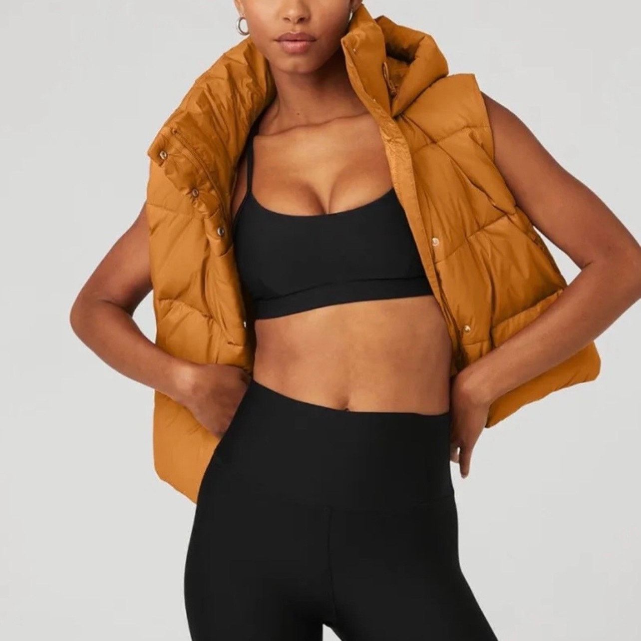 Alo Alo Yoga Gold Rush Puffer Vest Toffee Size S Size S / US 4 / IT 40 - 1 Thumbnail