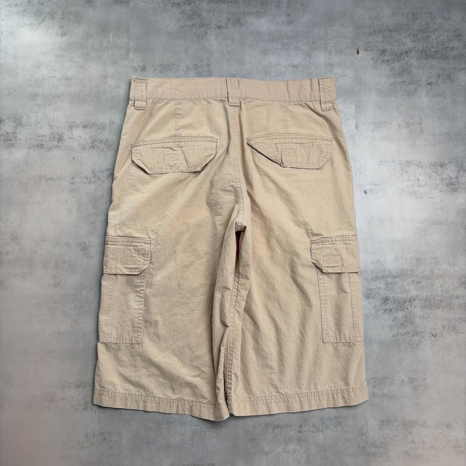 Avirex Y2K Beige Avirex Grunge Baggy Skater Cargo Shorts Size US 30 / EU 46 - 2 Thumbnail
