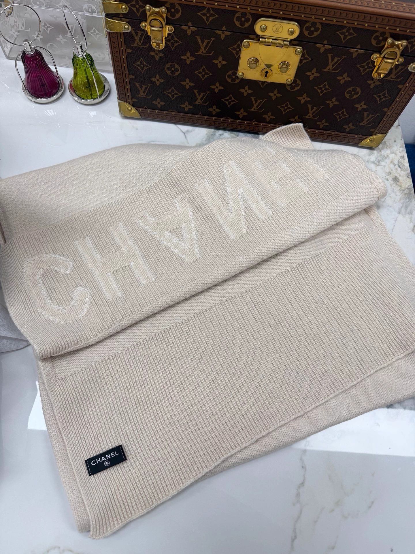 Chanel Chanel 25C 100% Cashmere Beige Logo Scarf Stole NWT Size ONE SIZE - 2 Thumbnail