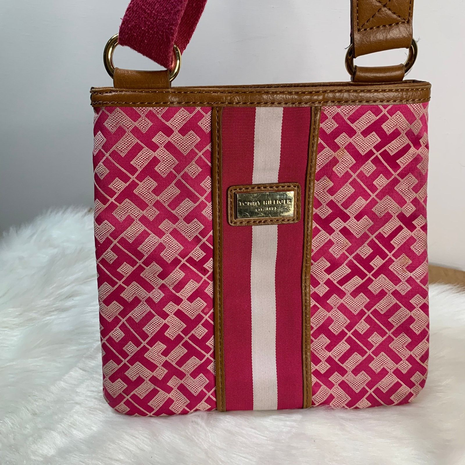 Tommy Hilfiger Tommy Hilfiger Pink Women's Crossbody Purse Size ONE SIZE - 8 Thumbnail