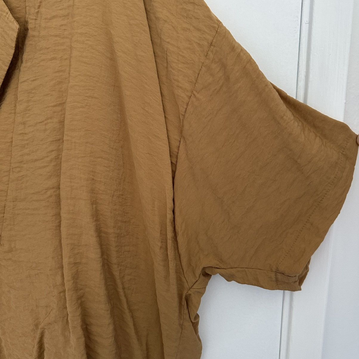 Anthropologie Anthropologie Short-Sleeve Wide Placket Top, Boxy Fit Blouse Size M / US 6-8 / IT 42-44 - 2 Thumbnail