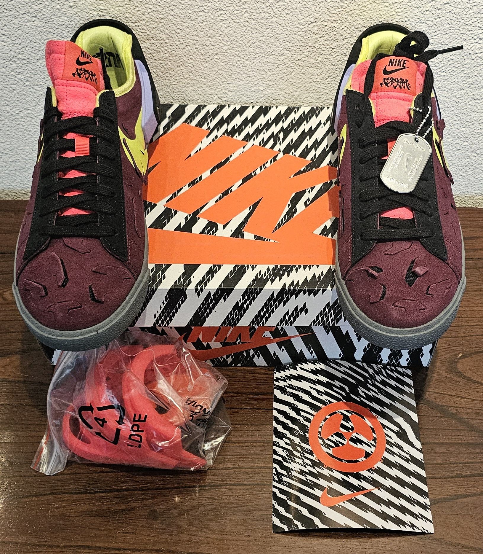 Acronym × Errolson Hugh × Nike Nike Blazer low Acronym maroon lemon NEW S9/42,5 Size US 9 / EU 42 - 6 Thumbnail