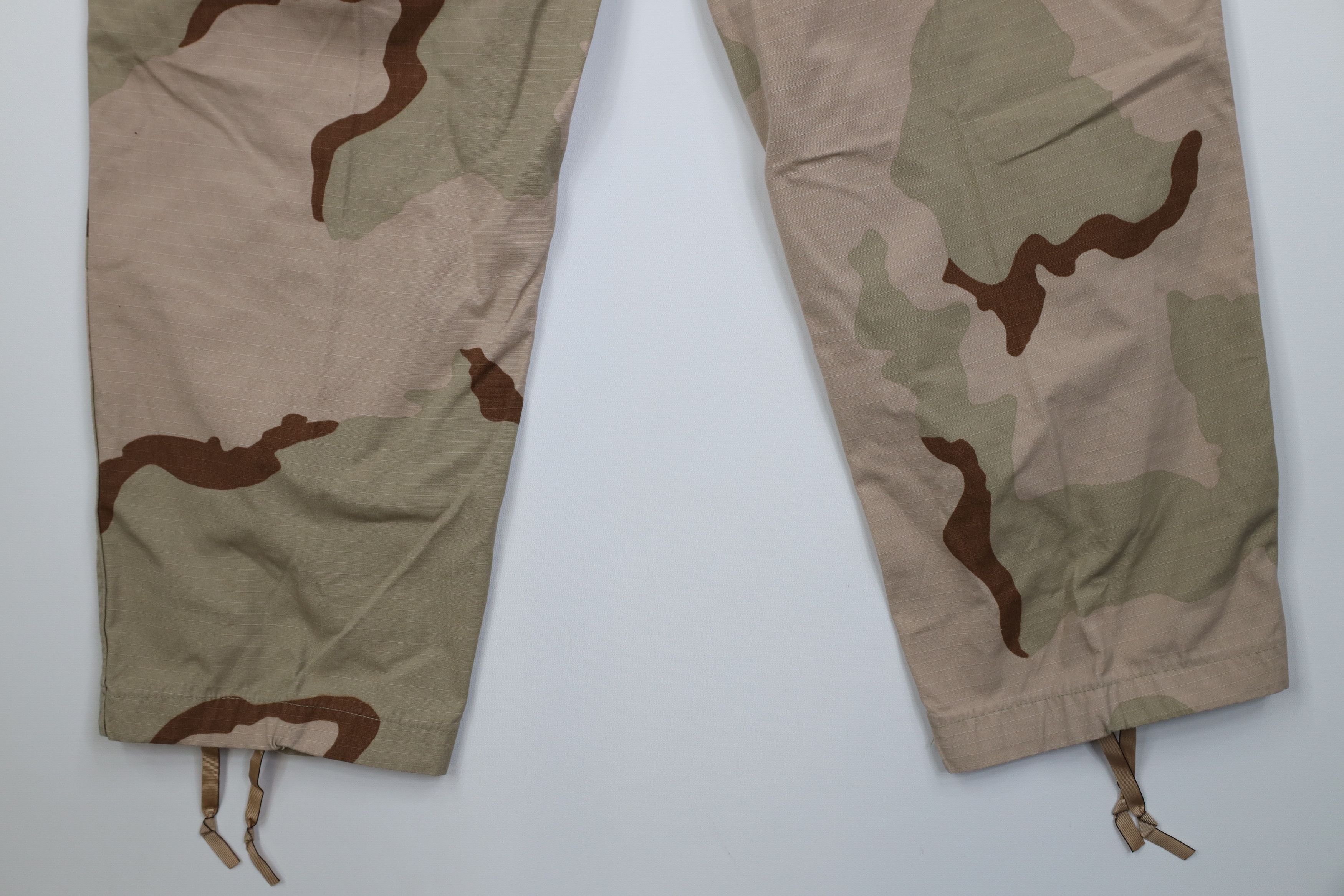 Vintage Vintage 90s USGI Poplin Desert Camouflage Cargo Pants USA Size US 34 / EU 50 - 14 Thumbnail