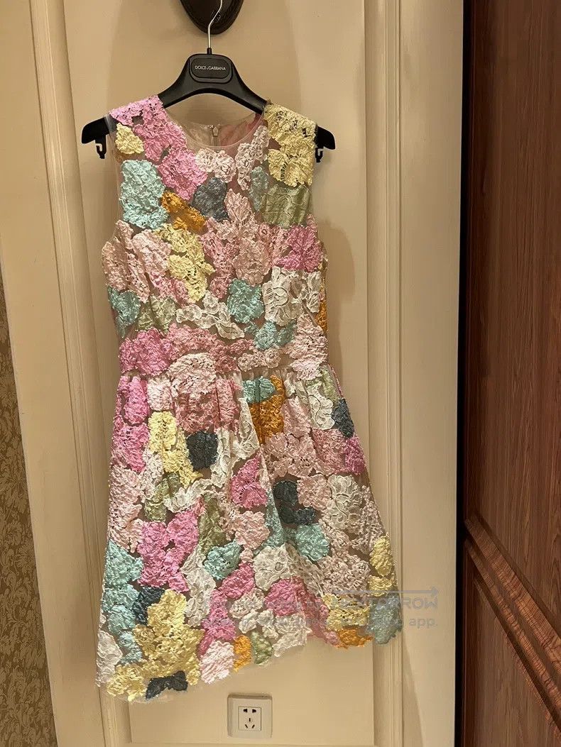 Valentino Valentino Lace dress Size S / US 4 / IT 40 - 1 Thumbnail