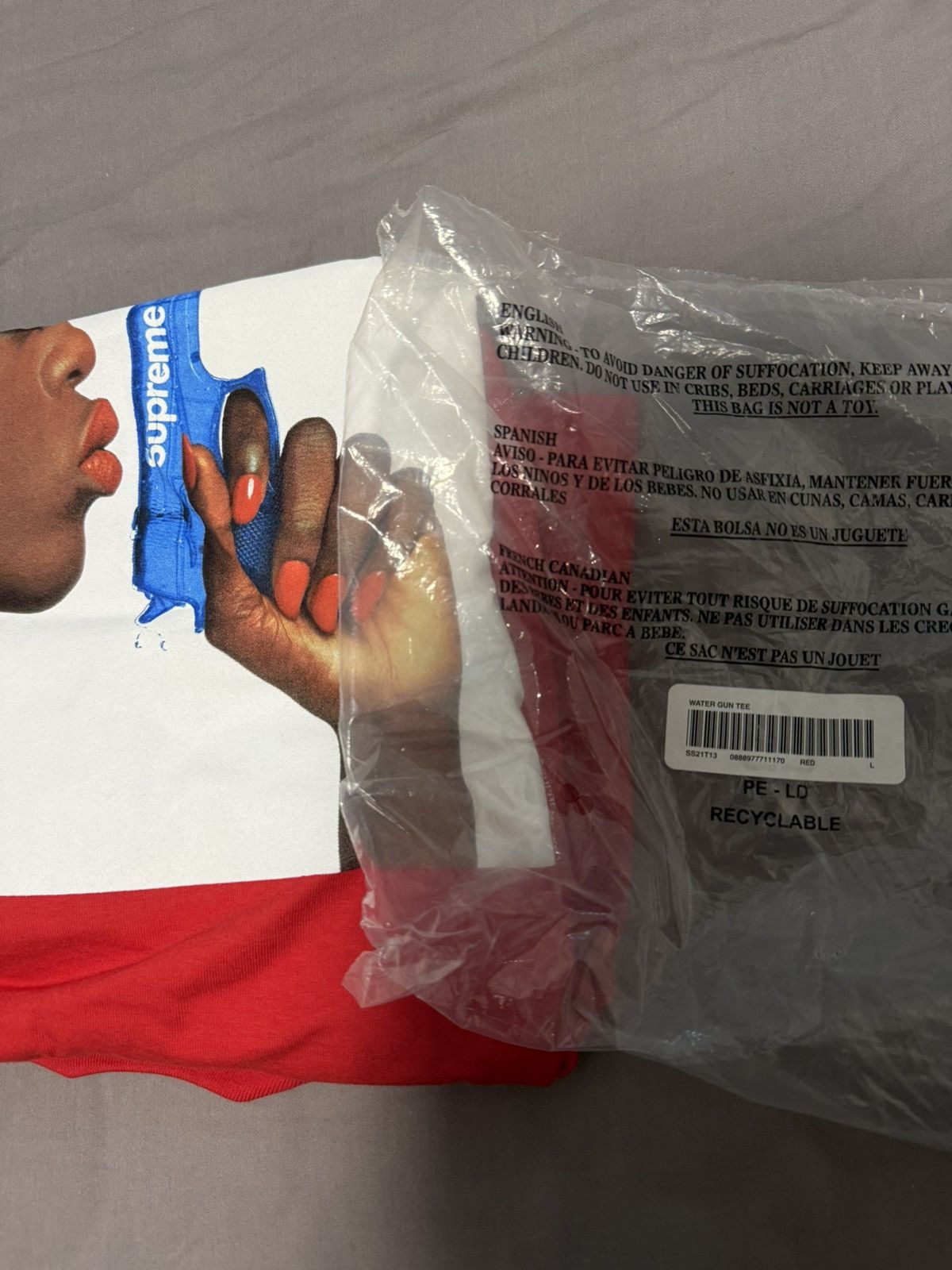 Supreme Supreme water gun pistol tee T-shirt Size US L / EU 52-54 / 3 - 1 Thumbnail