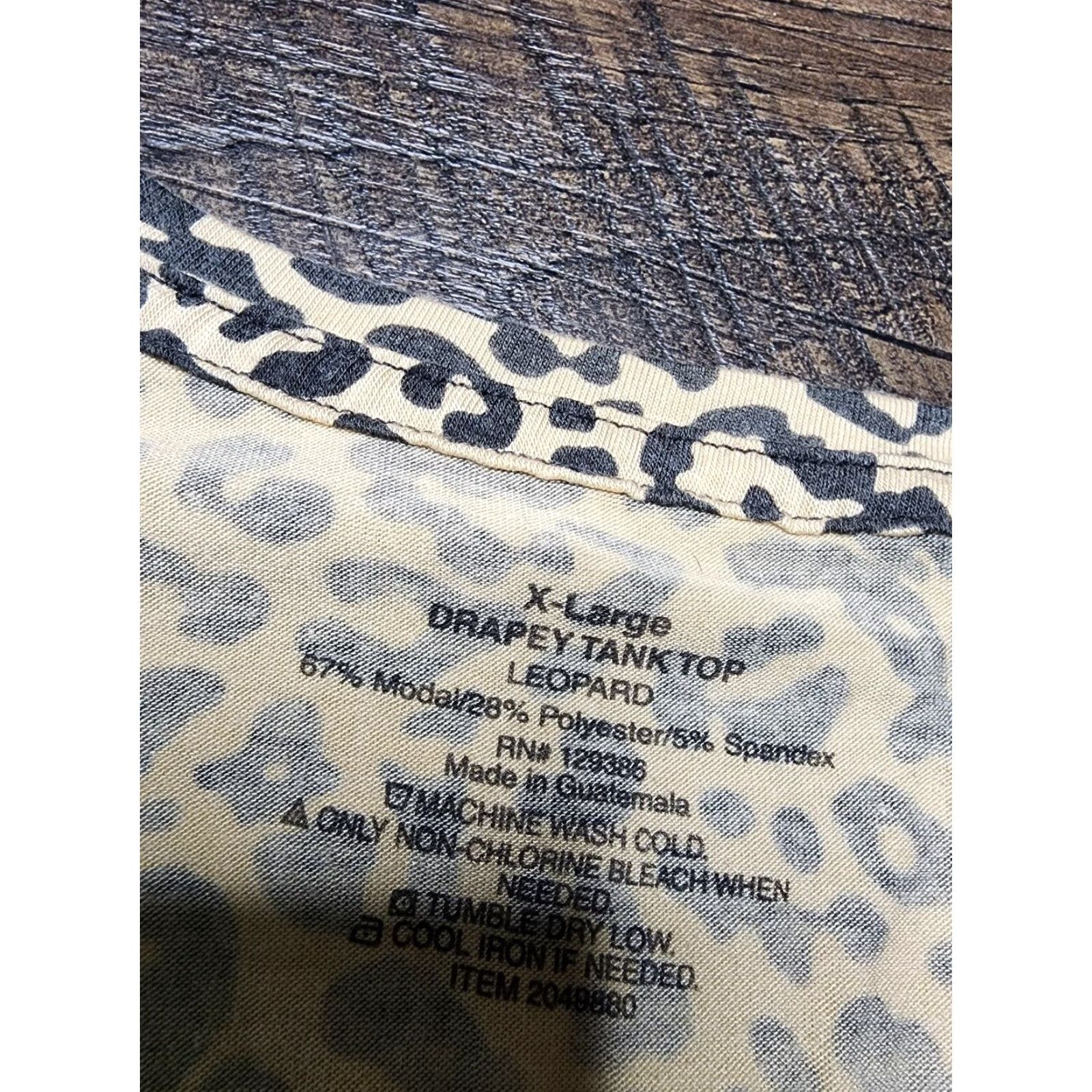 Vintage WOMENS XL Leopard Print Drapey Knit Tank Top Shirt Sleeveless Scoop Pullover Beige Animal Print leopard 90s? Size XL / US 12-14 / IT 48-50 - 4 Thumbnail