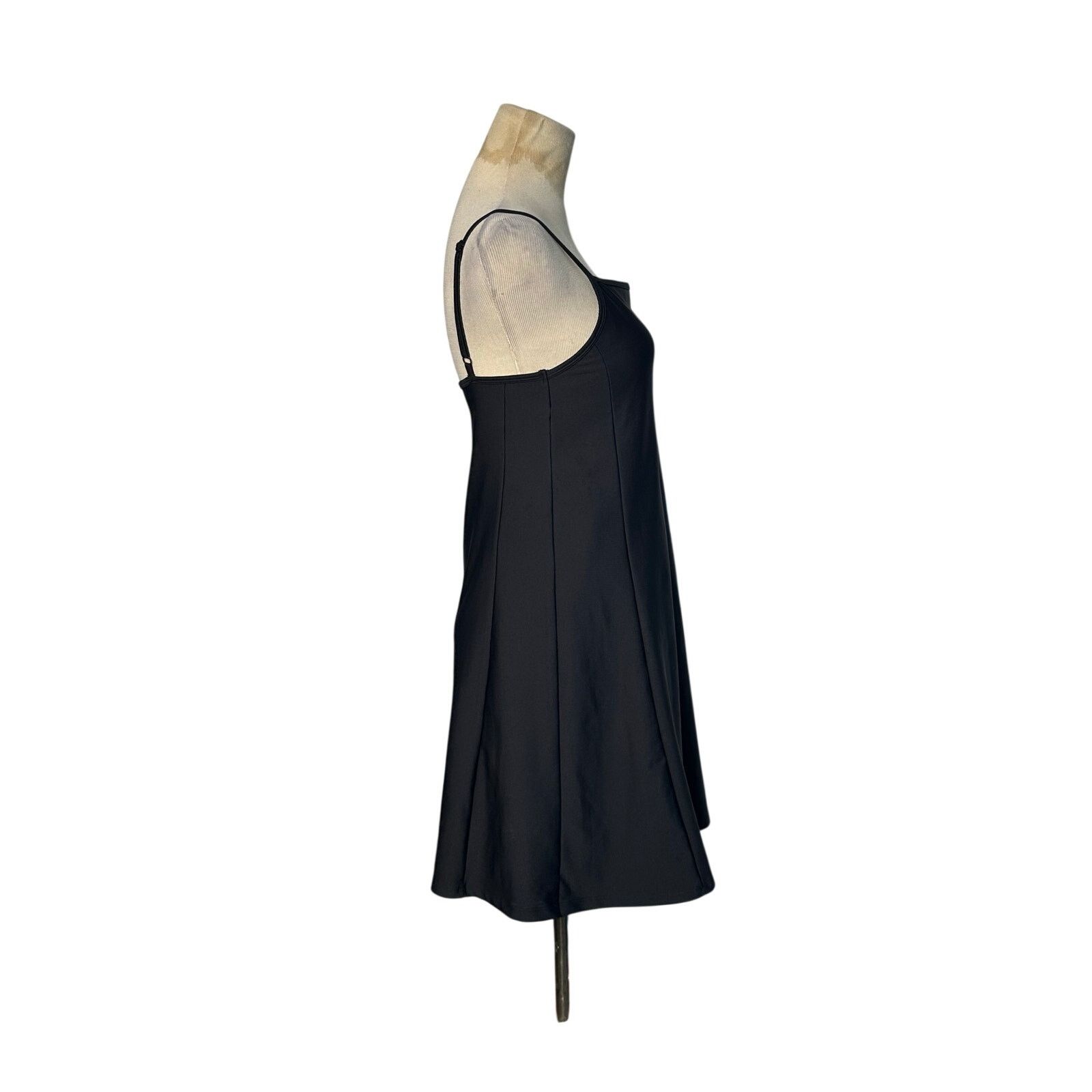 Old Navy Old Navy black built in shorts tennis dress size L Size L / US 10 / IT 46 - 14 Thumbnail