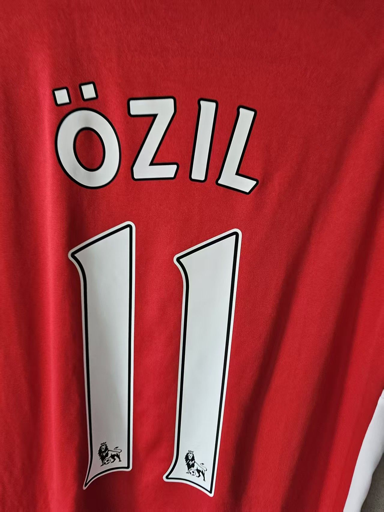 Other Arsenal #11 Mesut Özil Jersey Size US S / EU 44-46 / 1 - 5 Thumbnail