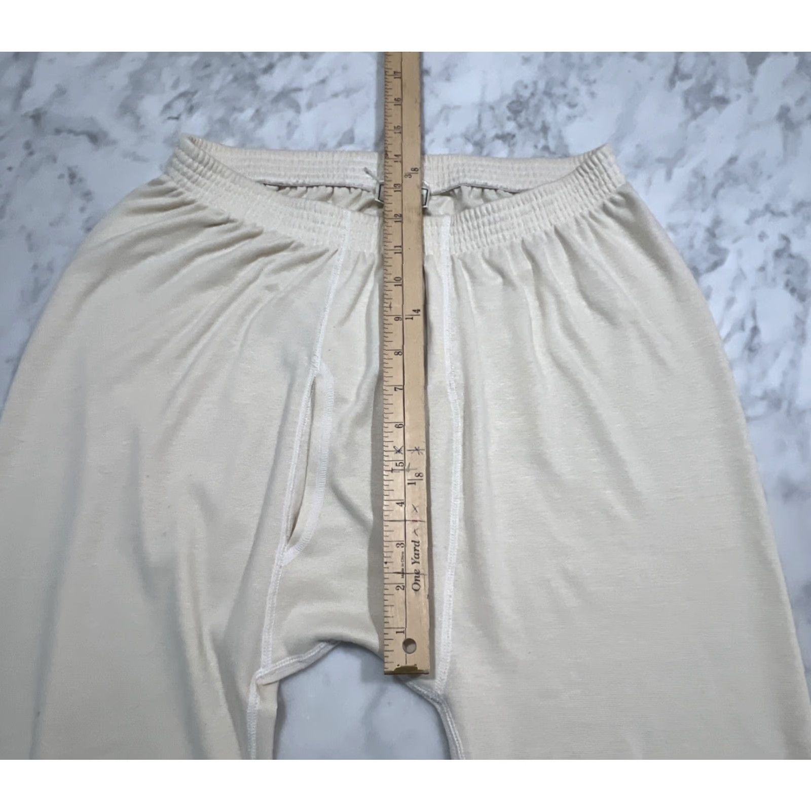 Vintage VINTAGE L.L.Bean Base Layer Pants Men Large Tall Beige Size US 33 - 6 Thumbnail