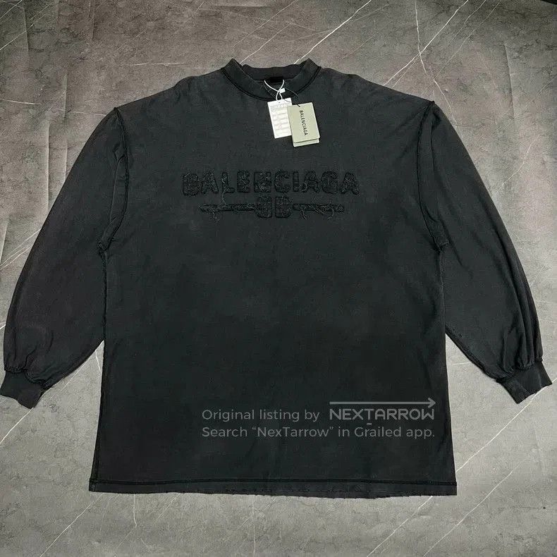 Balenciaga Balenciaga SS25 Distressed Logo Longsleeve. Size US L / EU 52-54 / 3 - 1 Thumbnail