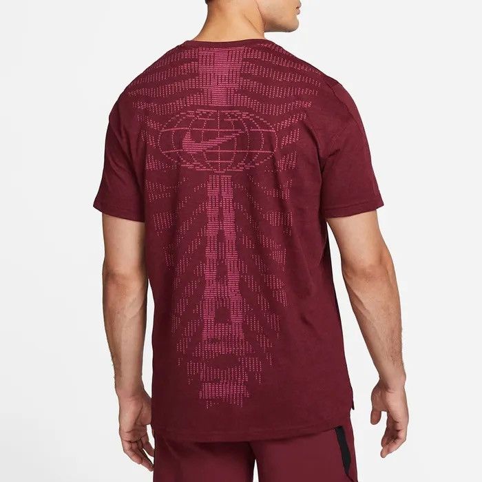 Nike Bordeaux Nike Pro Dri-FIT T-Shirt Size US XXL / EU 58 / 5 - 1 Thumbnail