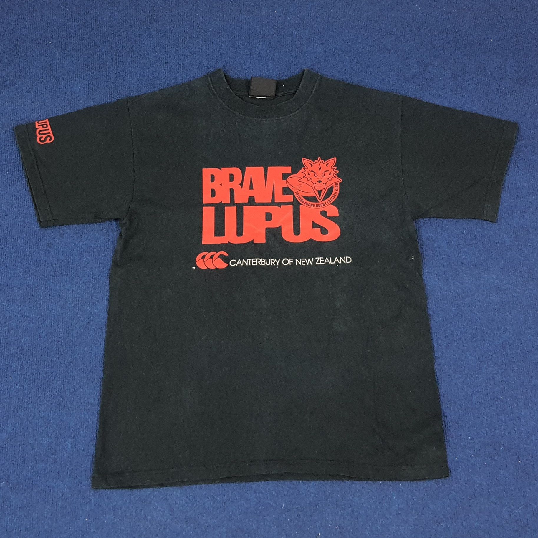 Canterbury of New Zealand × Vintage Vintage Canterbury Brave Lupus Rugby Football Club Tshirt Size US M / EU 48-50 / 2 - 1 Thumbnail