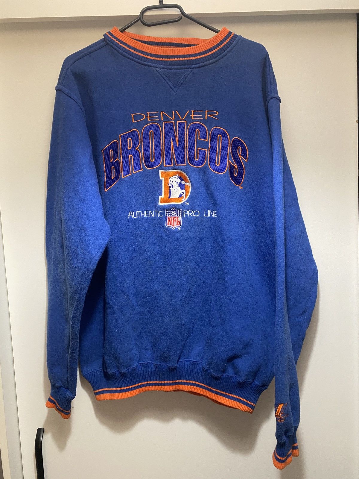 NFL Vintage crawneck nfl denver broncos 90s Size US L / EU 52-54 / 3 - 1 Thumbnail