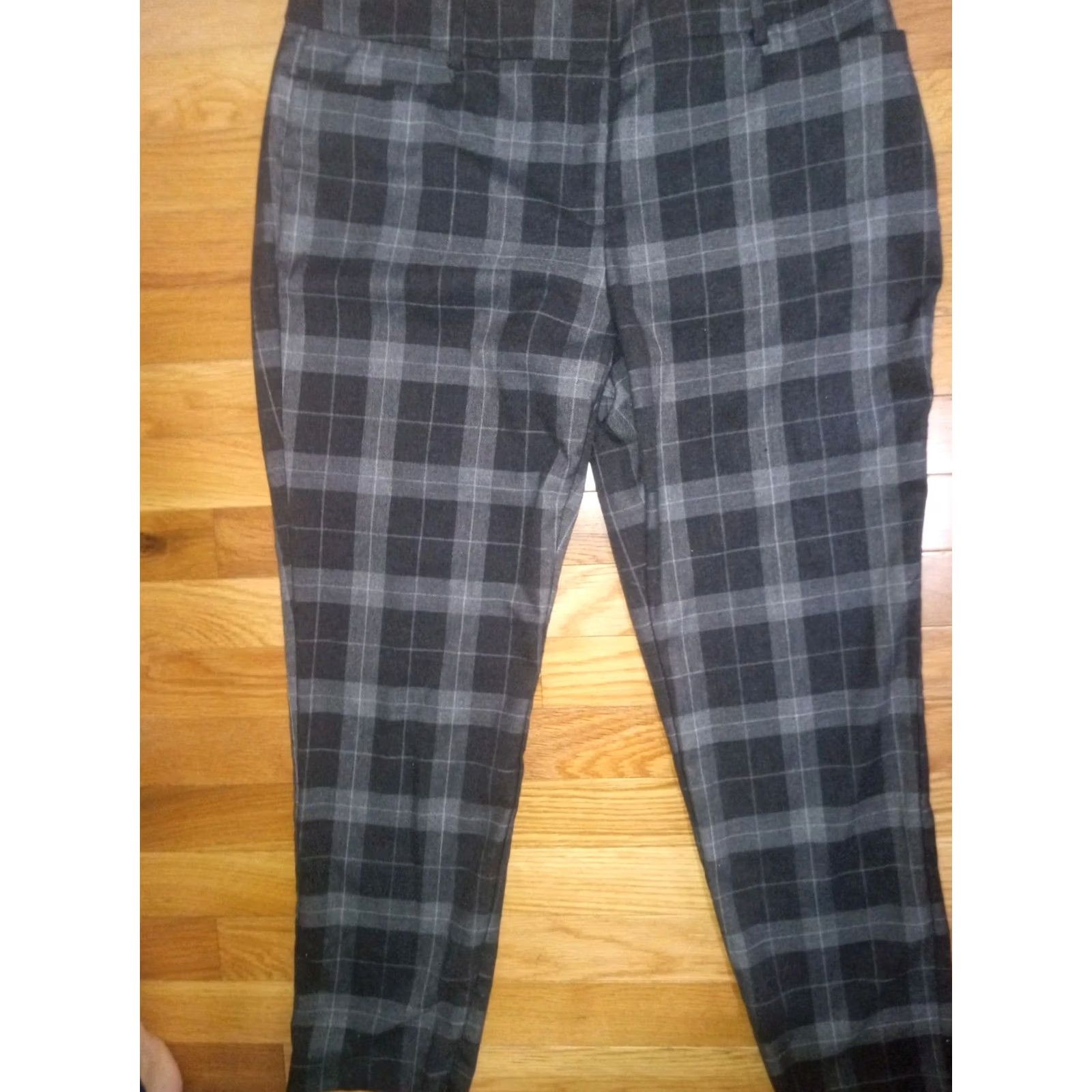 Vintage New York & Company 7th Avenue Design Studio Pants Womens Plus Size 10 Straight Leg Dress Pants Gray Pink Plaid 32in Inseam Womens Size 32" / US 10 / IT 46 - 4 Thumbnail