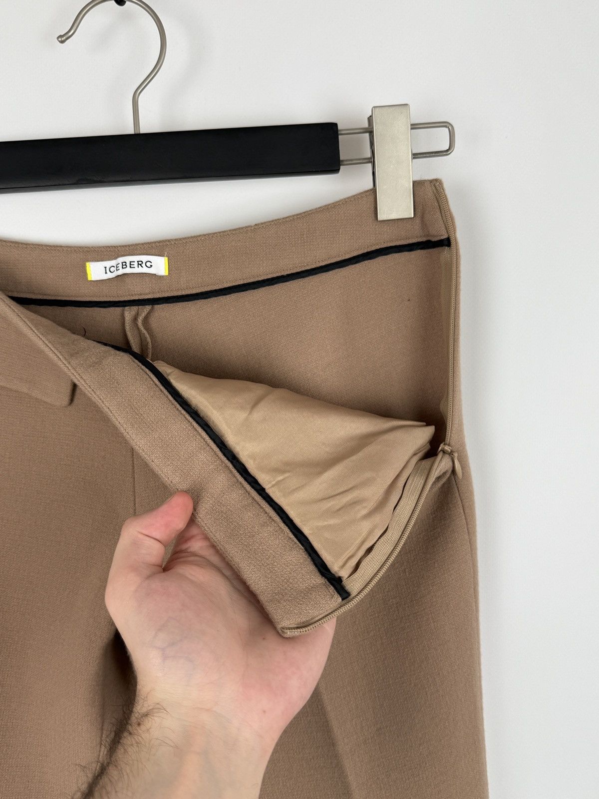 Iceberg Iceberg Italy Camel Beige Wool Blend Capri Pants 38 Size 26" / US 2 / IT 38 - 5 Thumbnail