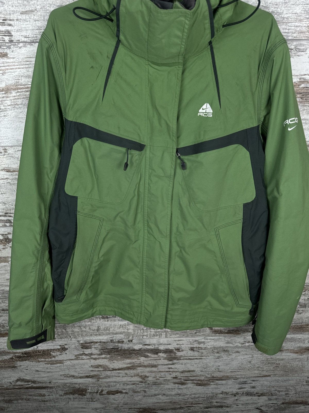 Nike Women’s Vintage Nike ACG ski jacket rare ladies puffer Size L / US 10 / IT 46 - 4 Thumbnail