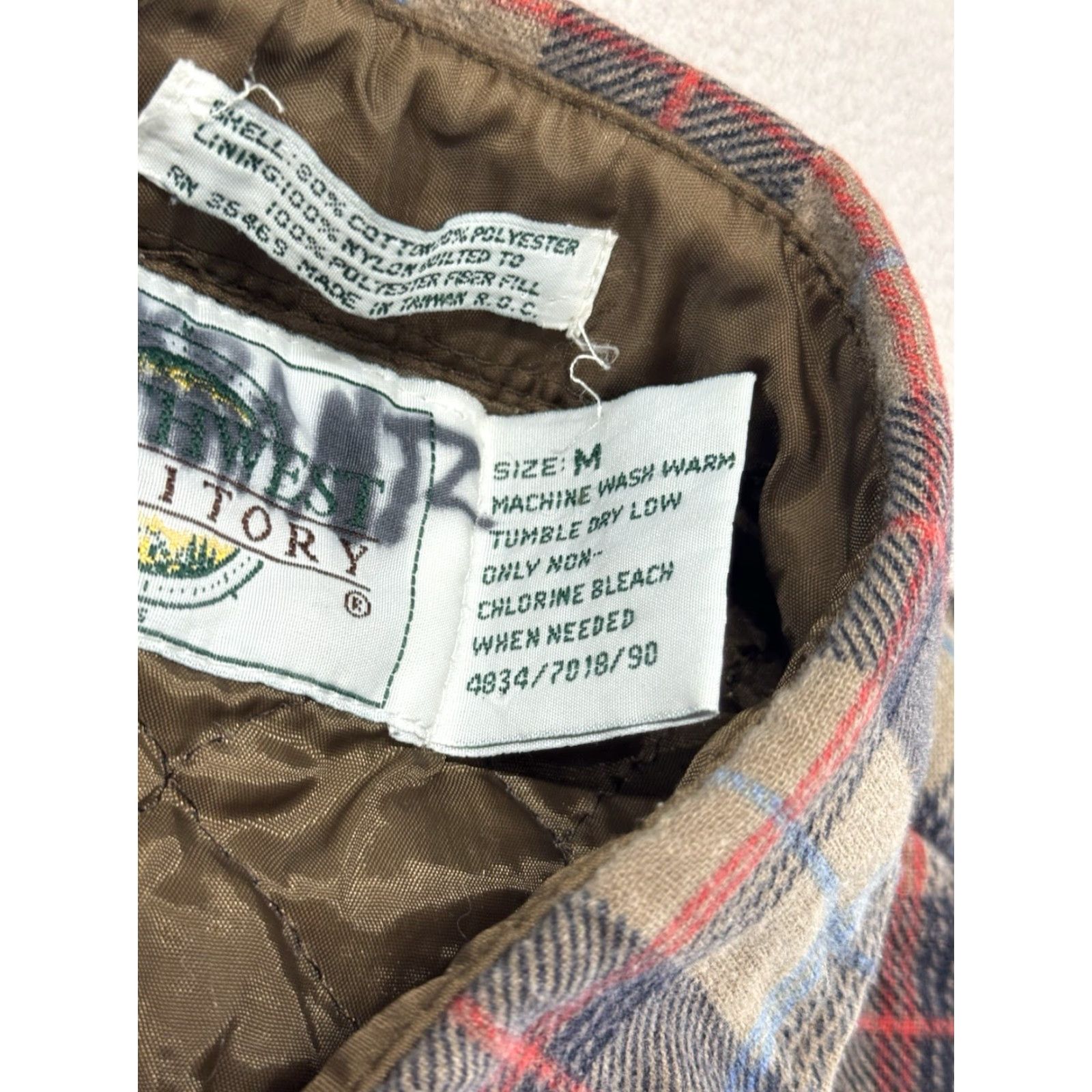 Vintage VTG Northwest Territory Shacket Mens Medium Brown Plaid Flannel Quilted Lined Jacket Size US M / EU 48-50 / 2 - 4 Thumbnail