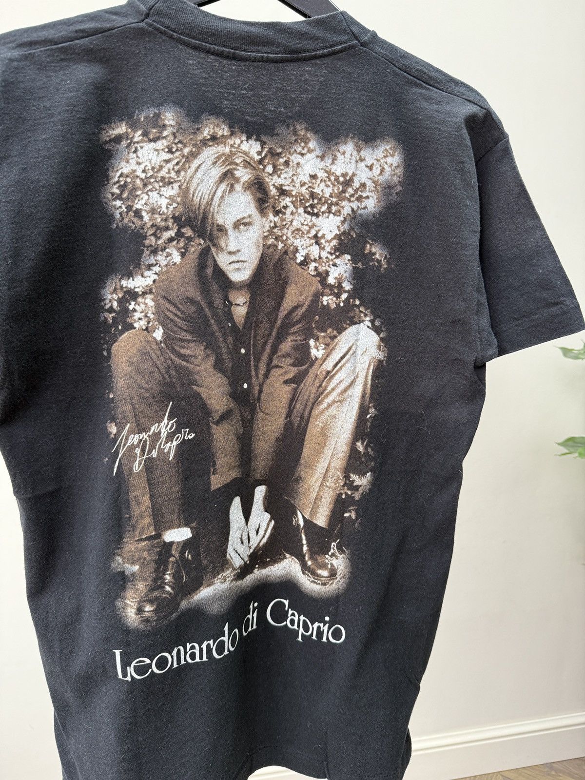 Other Vintage 90's Leonardo DiCaprio Parking Lot Portrait Tee Size US M / EU 48-50 / 2 - 10 Thumbnail
