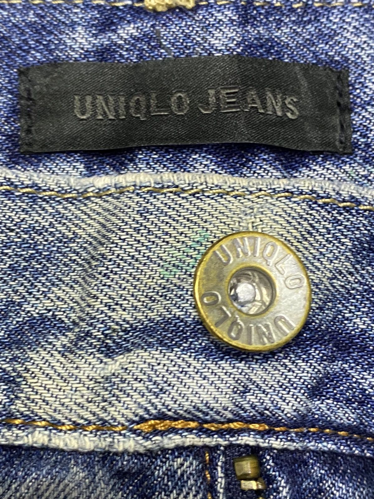 Japanese Brand Vintage Uniqlo Blue Wash Patched Distressed Loose Jeans Size US 36 / EU 52 - 13 Thumbnail