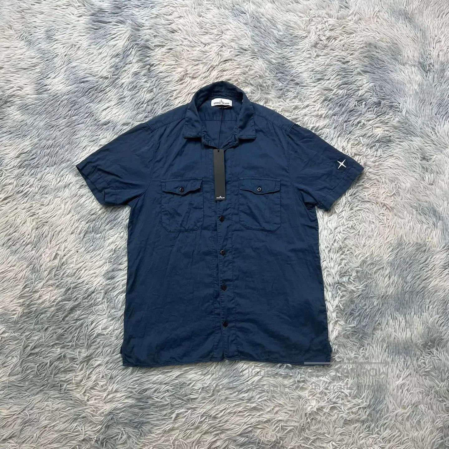 Stone Island Stone Island Short-Sleeve Shirt. Size US L / EU 52-54 / 3 - 1 Thumbnail