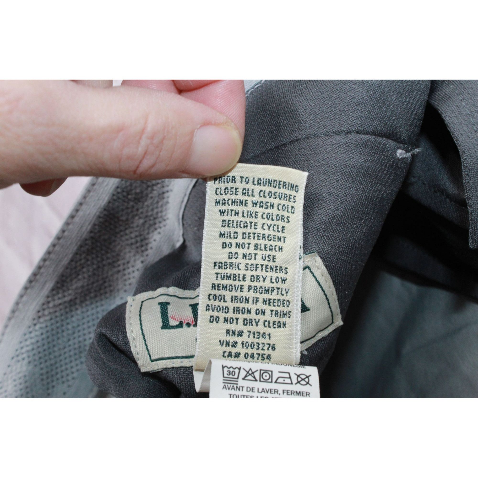 L.L. Bean LL Bean Men's Performance Chinos Classic Fit Size US 40 / EU 56 - 8 Thumbnail