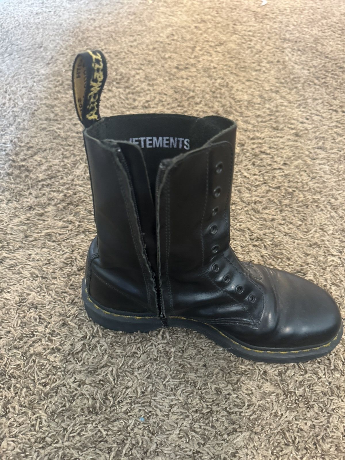 Dr. Martens × Vetements Dr Marten x Vetements Size US 10 / EU 43 - 8 Thumbnail