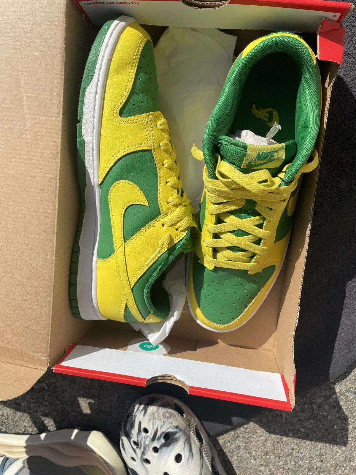 Nike Low Nike Dunks “Reverse Brazil” Size US 11 / EU 44 - 7 Thumbnail