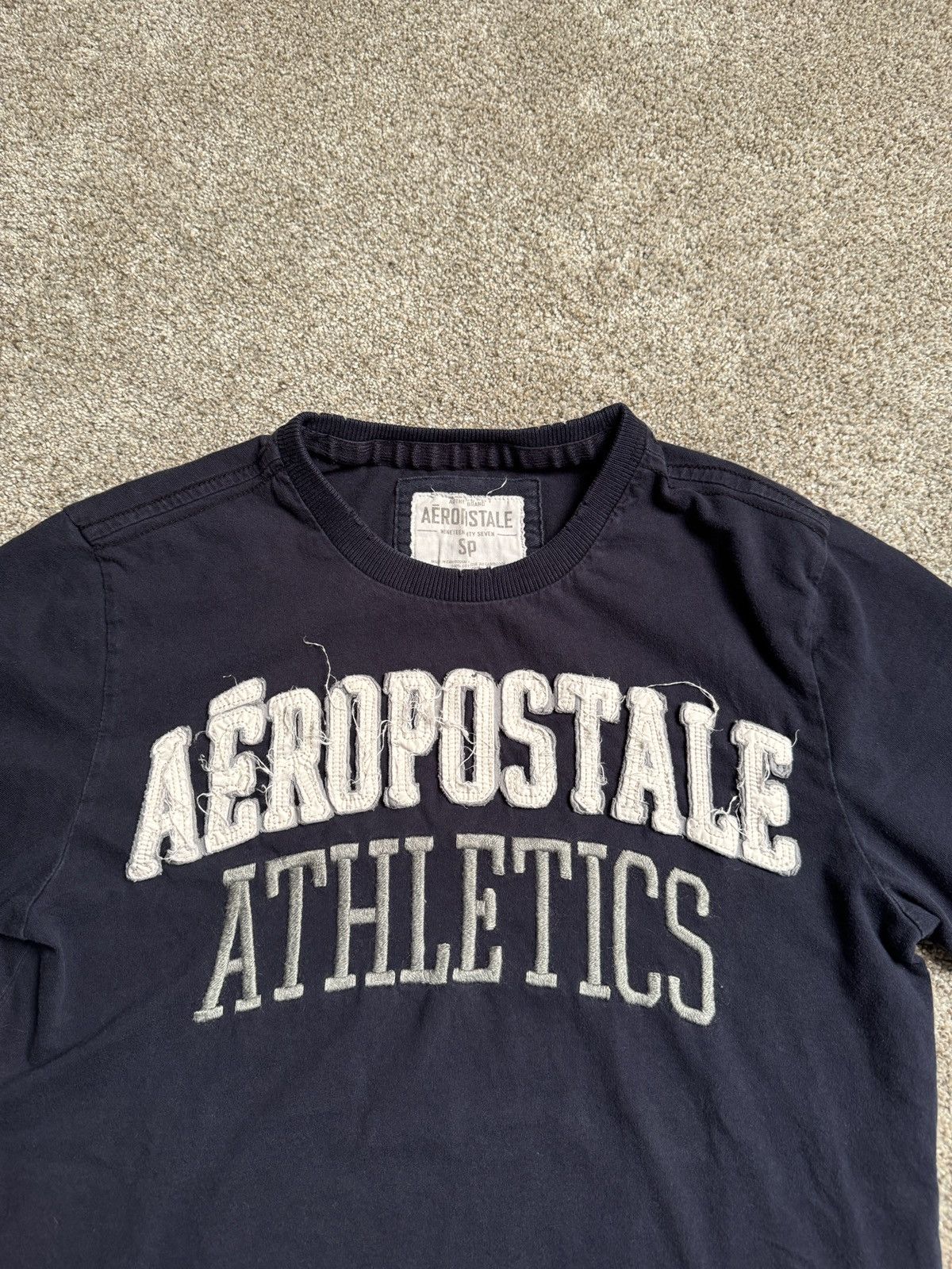 Aeropostale NAVY AEROPOSTALE DISTRESSED PATCHWORK TEE Size US S / EU 44-46 / 1 - 2 Thumbnail