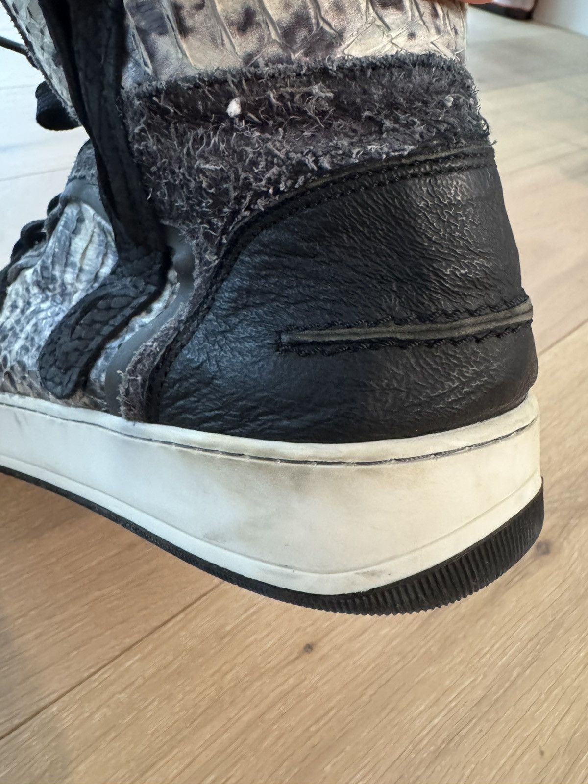 Lanvin Lanvin Men’s High top Sneakers Camo Sz 10 Snake Python Suede Size US 10 / EU 43 - 8 Thumbnail