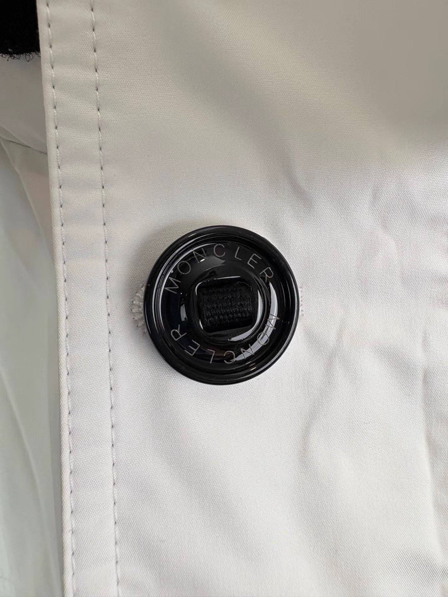 Moncler MONCLER White 3M Reflective Jacket K1 Size US L / EU 52-54 / 3 - 4 Thumbnail
