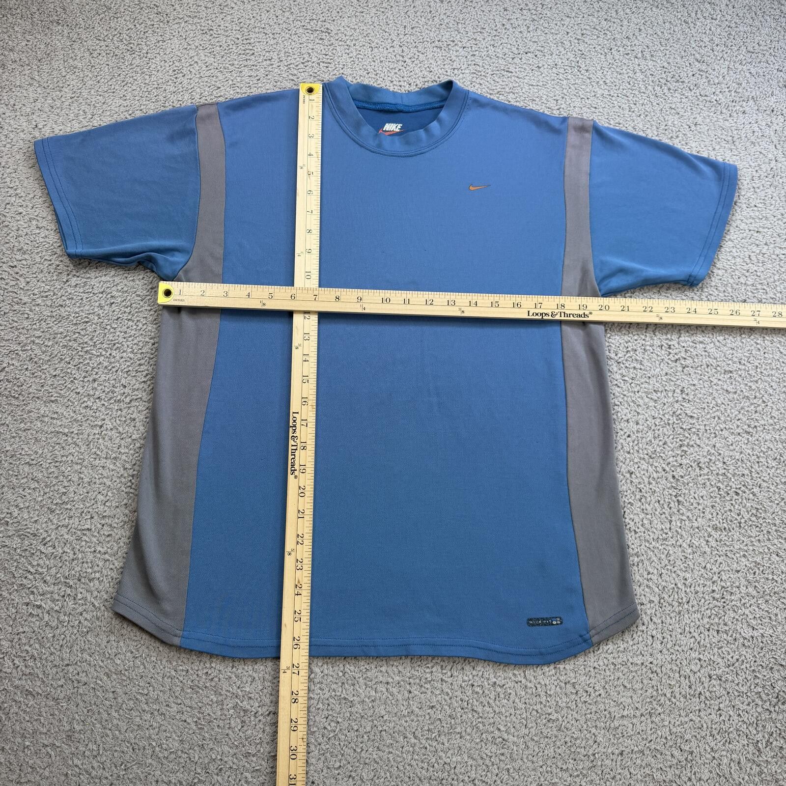 Nike Vintage Y2K Nike Center Swoosh T Shirt Mens M Blue Dri Fit Size US M / EU 48-50 / 2 - 3 Thumbnail