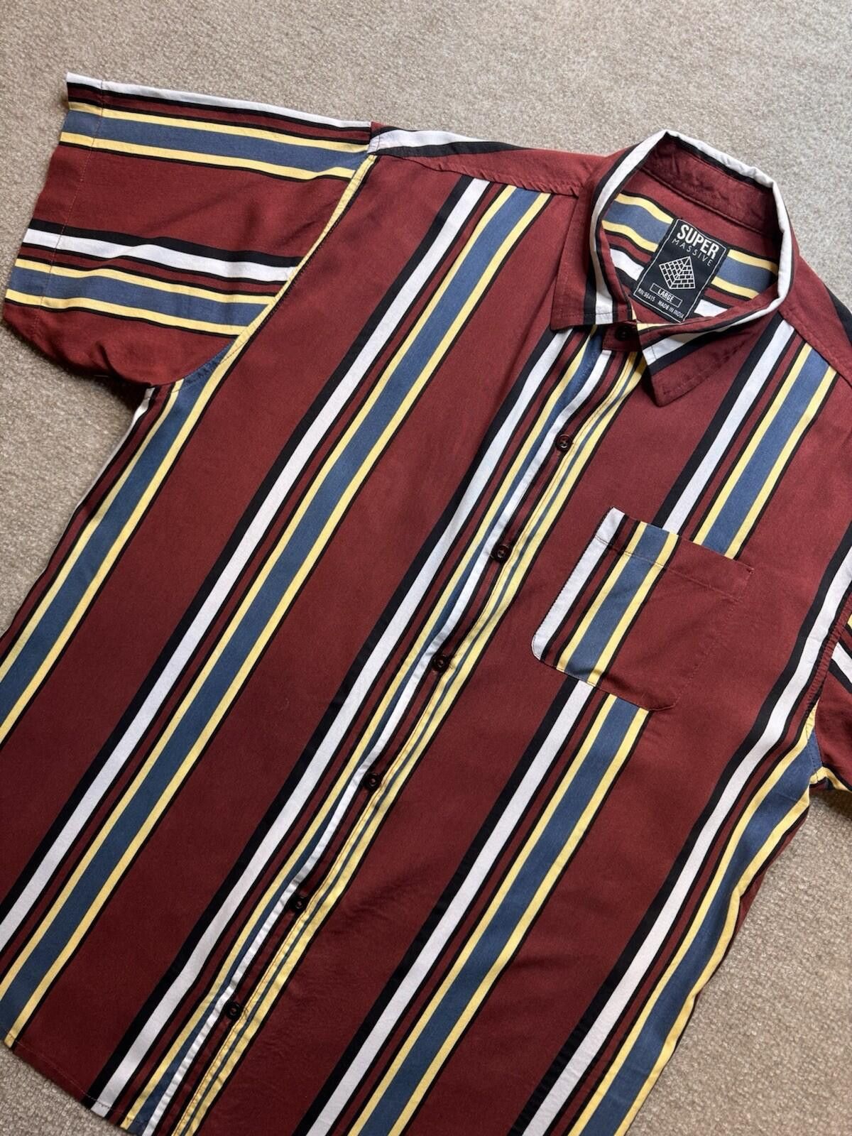 Other Super Massive Men’s Large Button Down SS Casual [724] Size US L / EU 52-54 / 3 - 1 Thumbnail